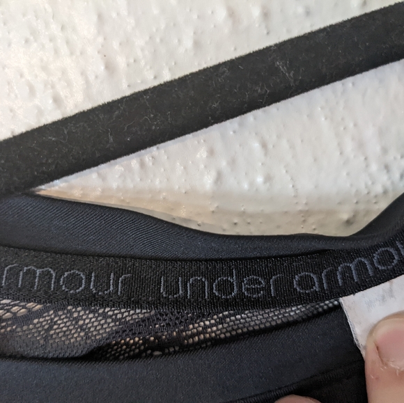 Women's Under Armour Athletic Shirt w/Sexy Mesh Black - Picture 5 of 7